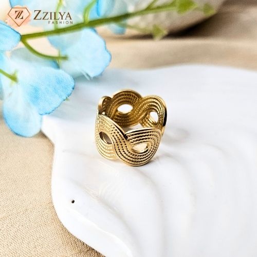 Infinite Loop  anti tarnish rings gold plated