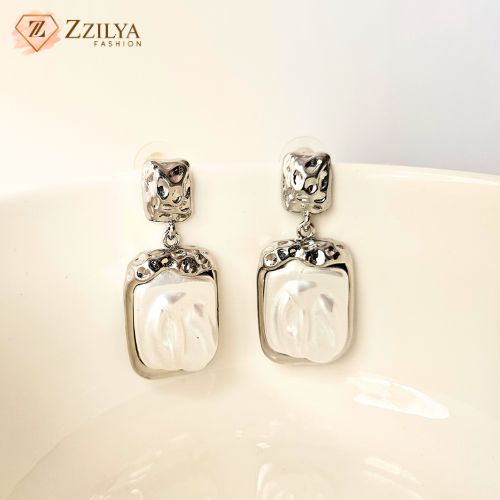 Trendy Pearl waterproof anti tarnish earrings