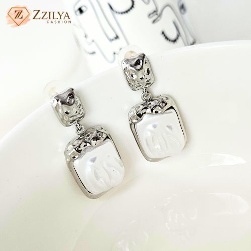 Trendy Pearl waterproof anti tarnish earrings